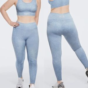 VICTORIA’S SECRET Seamless Acid Wash Leggings